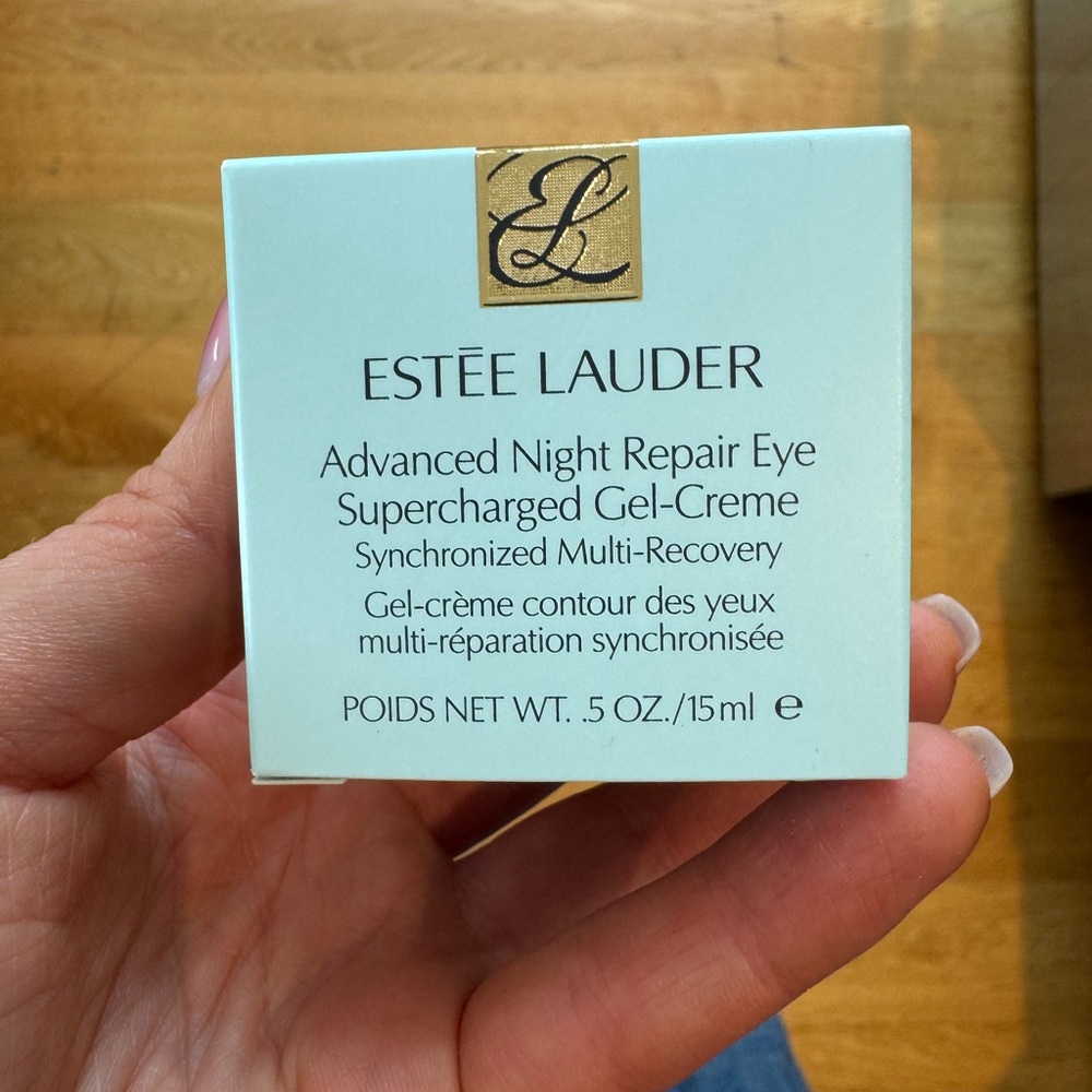 Estee Lauder Eye Supercharged Gel-Creme in Light Blue Box
